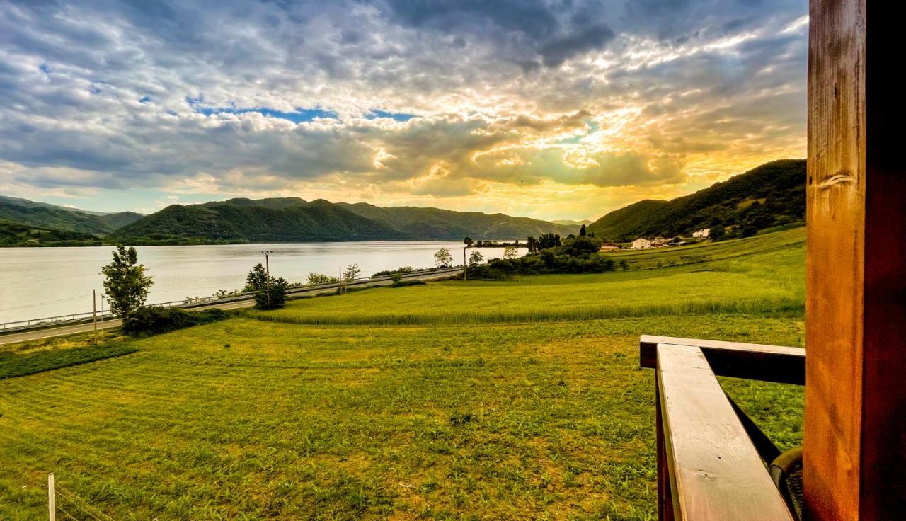 Pensiunea Balkan Gornea Exterior foto